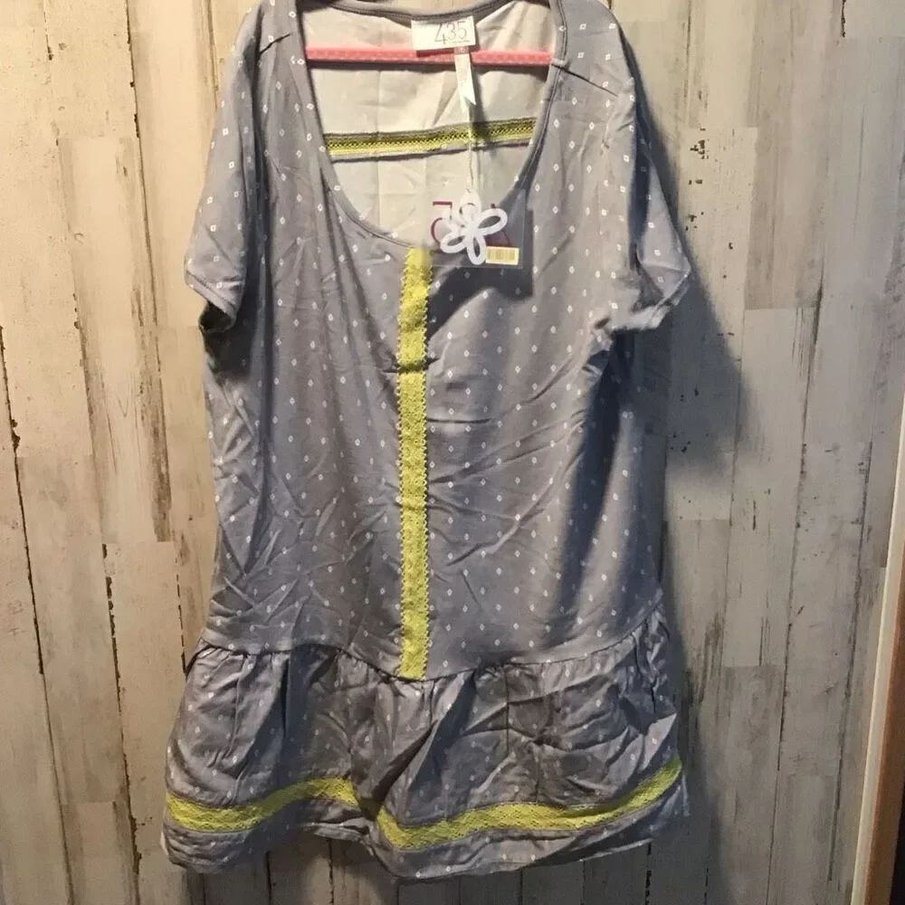 Cute Gray and green girls top size 16 by Matilda, Jane